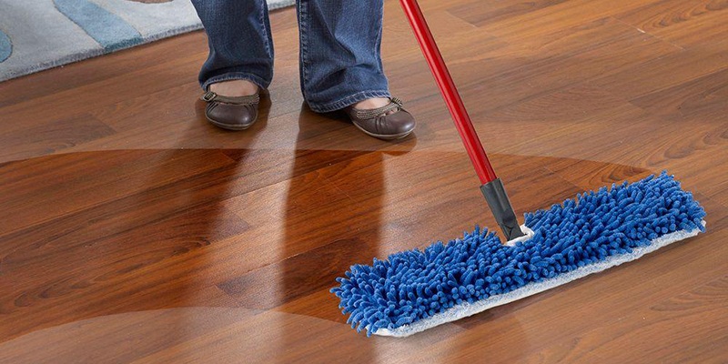chọn nước lau sàn cho từng vật liệu